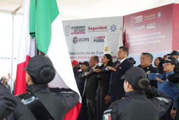 Puebla gradúa a 330 nuevos policías para reforzar seguridad con proximidad social