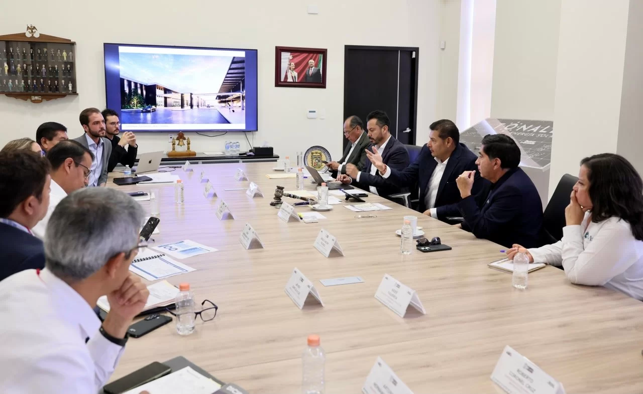 Armenta impulsa modernización del Aeropuerto Hermanos Serdán con inversión de mil mdp