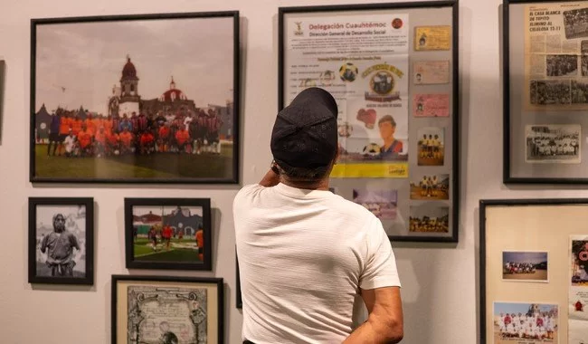 INBAL inaugura en Tepito exposiciones sobre futbol, sonideros y orgullo LGBT+