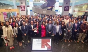 Adopción de IA en manufactura mexicana: solo 4.8% de empresas la usa, revela estudio