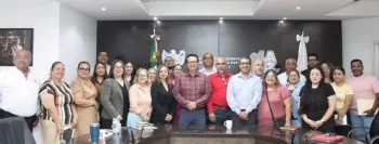 Capacitan a servidores públicos de La Paz en nuevo modelo de transparencia