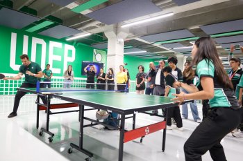 Clínica de tenis de mesa con Marcos Madrid fortalece a medallistas de Olimpiada CONADE 2026 en Puebla