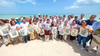 Holbox se convierte en el primer modelo piloto nacional de economía circular con la estrategia 'Hacia un México Circular'