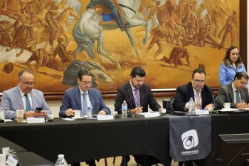 Junta Directiva de Pensiones Civiles aprueba regularización de viviendas y estudio de reforma constitucional