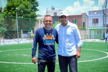 Supervisan avances de canchas de fútbol 5 del proyecto 'Mundial Social 2026' en Chetumal