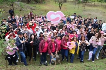 Voluntariado del SEDIF siembra y dona 200 árboles en el Ecoparque Metropolitano de Puebla