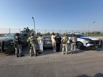 Aseguran más de 1.1 millones de pesos en efectivo en caseta de Salamanca