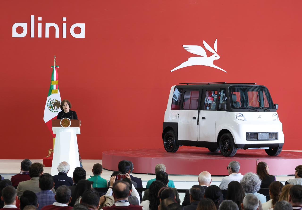 Gobierno federal reconoce a Puebla como pieza estratégica para el desarrollo del auto eléctrico Olinia