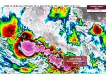 Tormenta tropical 'Boris' se intensifica y amenaza con impactar Acapulco este lunes