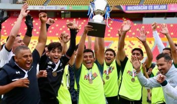 Capicholas y Huetamo se coronan campeones del Torneo Jalo Futbolero en Michoacán