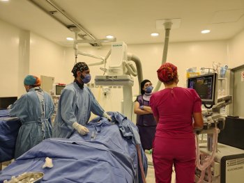 ISSSTE realiza primer implante valvular aórtico mínimamente invasivo en Jalisco