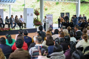 350 docentes participan en Zacapoaxtla en foro para fortalecer la Nueva Escuela Mexicana en Puebla