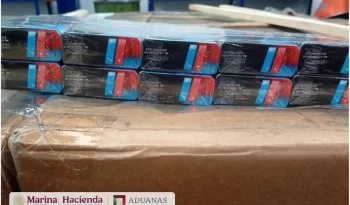 Aduanas y Semar decomisan 1.2 millones de cigarros ilegales en el AICM