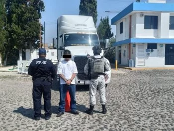 Aseguran 34 mil litros de hidrocarburo en Celaya; hay un detenido
