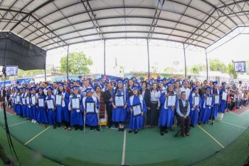 Gobernadora Libia Dennise encabeza graduación de 'Yo Puedo, Guanajuato Puede' y entrega pavimentación en Celaya
