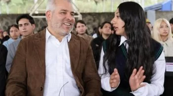 Reforma constitucional garantizará internet gratuito a 236 mil estudiantes en Michoacán