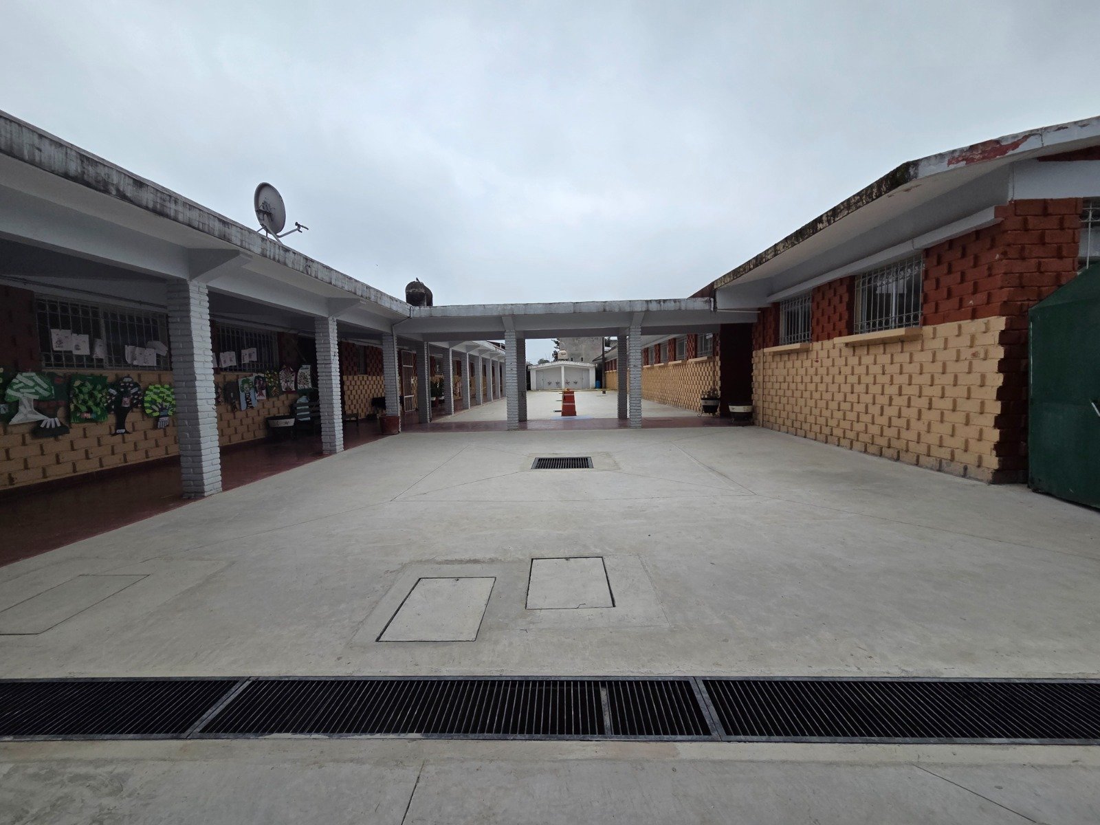 Gobierno de Puebla invierte 4 mdp en rehabilitación de primaria en Yaonáhuac