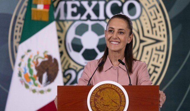 Sheinbaum entrega 520 boletos del Mundial 2026 a ganadores del Mundial Social; funcionarios quedan fuera