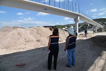 Supervisa CEI avance del puente peatonal en Anillo Vial Junípero Serra; lleva más del 70%
