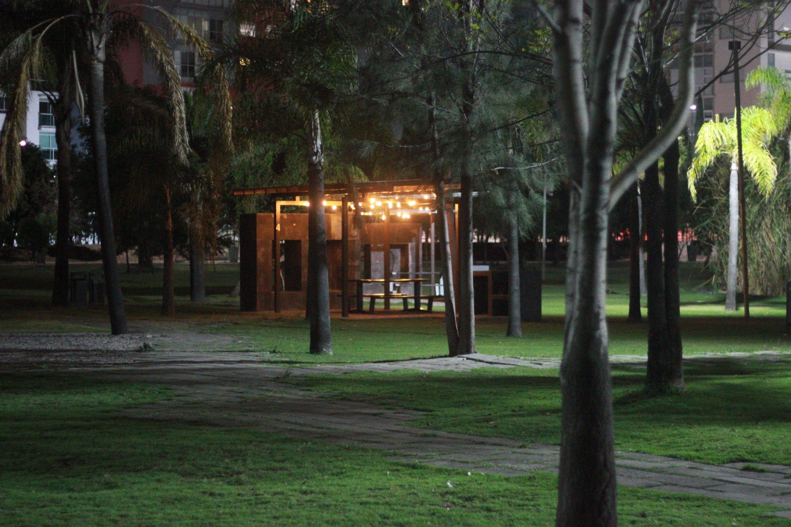 Puebla instala más de 200 cámaras de videovigilancia en parques y recintos estatales
