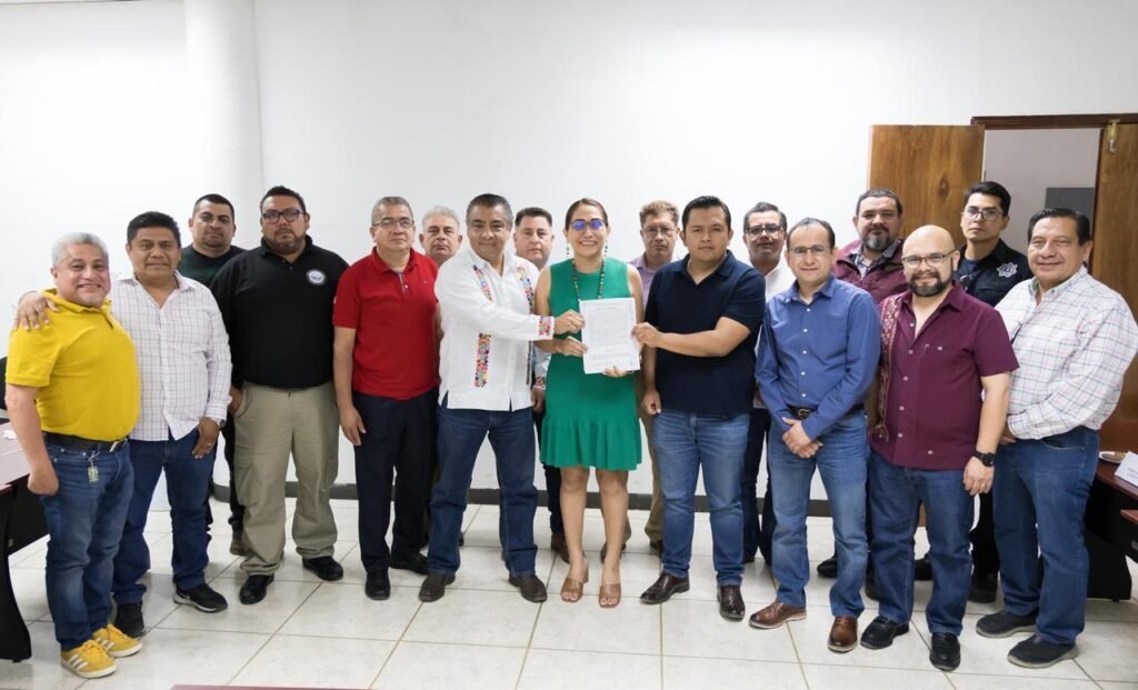 Semovi impulsa mesas de diálogo para reordenar el transporte en el Centro Histórico de Oaxaca