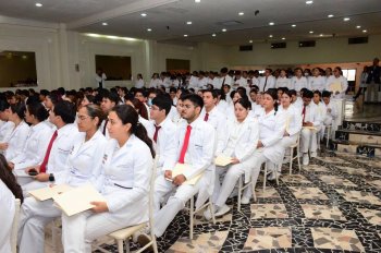 USEP asigna 250 plazas de internado de pregrado a estudiantes de Medicina