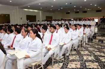 USEP asigna 250 plazas de internado de pregrado a estudiantes de Medicina