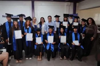 16 usuarios del Centro Comunitario Madera 65 concluyen su educación básica en Chihuahua