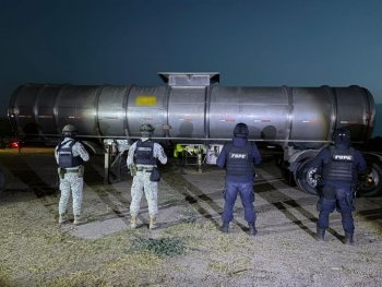Aseguran seis autotanques con hidrocarburos en Manuel Doblado; dos tenían reporte de robo