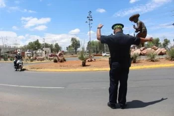 Autoridades viales recuerdan reglas de tránsito para circular en glorietas en Zacatecas