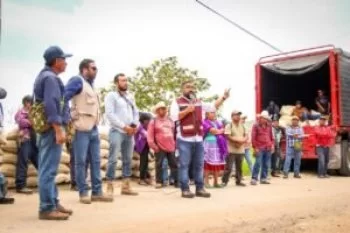 SAGADEGRO entrega maíz y semilla mejorada a más de 450 familias en Chilapa