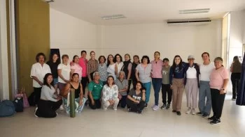 Car Herrera de Kuri imparte curso de sonoterapia en Casa de la Mujer de Querétaro