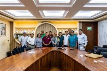 Gobierno de Quintana Roo atiende a comunidades mayas con diálogo y regularización del transporte