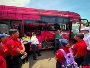 IMOVEQROO capacita a cuerpos de emergencia de Quintana Roo en respuesta a incidentes con vehículos eléctricos