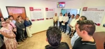 Secretaría de Contraloría de Guerrero devela placas de Misión, Visión y Objetivo Institucional