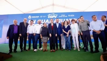 Guanajuato: Gobernadora inaugura jornadas del SNTE y recibe donación de terreno para parroquia