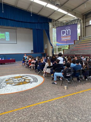 SESA capacita a estudiantes y padres en prevención de violencia y salud sexual en Querétaro