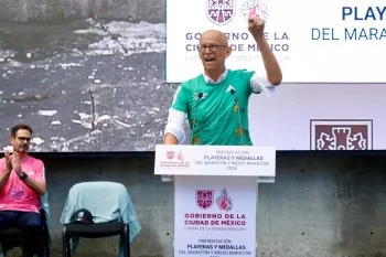 CDMX presenta playeras y medallas del Medio Maratón y Maratón 2026; ruta incluirá el Ángel de la Independencia