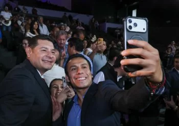 Gobernador Alejandro Armenta encabeza Festival Por Amor a Papá en Puebla