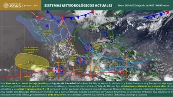 Lluvias fuertes y mar de fondo en Oaxaca por ondas tropicales 9 y 10