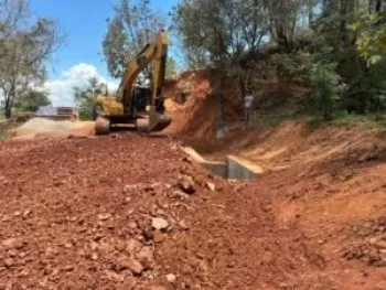 CICAEG reporta 95% de avance en drenaje pluvial en carretera de Chilapa