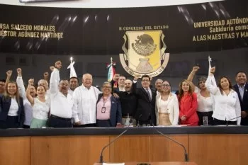Gobernador de BCS encabeza homenaje al CICIMAR por su 50 aniversario