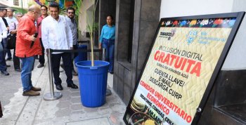 Gobernador Javier May entrega apoyos a 45 grupos comunitarios para abrir microempresas en Tabasco