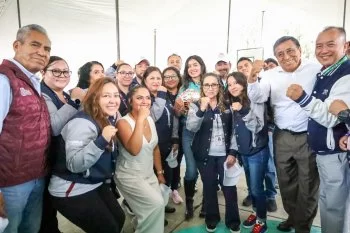 Gaby 'La Bonita' Sánchez impulsa valores en jóvenes poblanos con conferencia deportiva