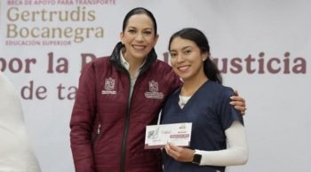 Más de 2 mil 300 mdp en becas benefician a 204 mil estudiantes en Michoacán