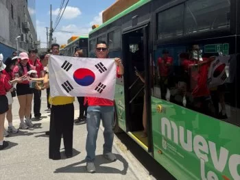 Rutas Dedicadas y Metro gratuitos trasladan a aficionados al Mundial en Monterrey