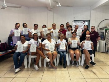 13 mujeres de Los Barriles se capacitan en mantenimiento de aires acondicionados con ICATEBCS