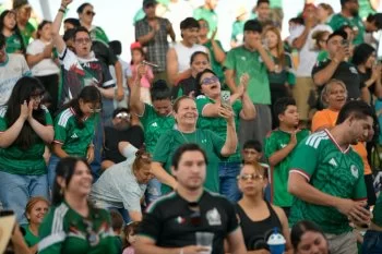 Chihuahuenses celebran triunfo de México ante Chequia en la Copa Mundial 2026
