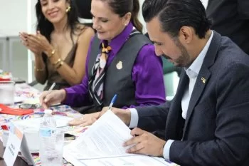 Firman convenio CECAMED y Consejo Empresarial de Celaya para difundir derechos en salud