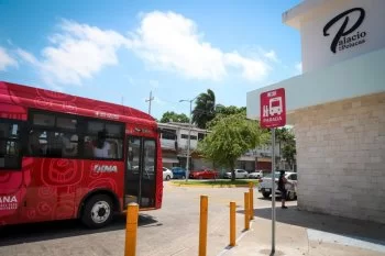 IMOVEQROO instala 128 paraderos oficiales del sistema MOBI en Cancún y Chetumal